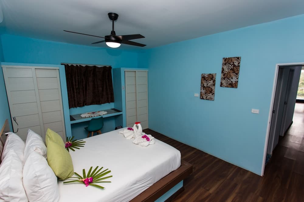 Family Apartment, 2 Bedrooms, Pool Access, Pool View at Blue West Villas