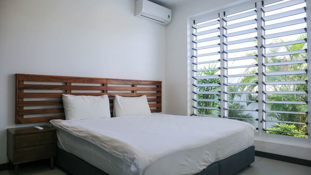 Superior Villa, 5 Bedrooms, Lake View, Garden Area at Lake Side Deluxe Villa