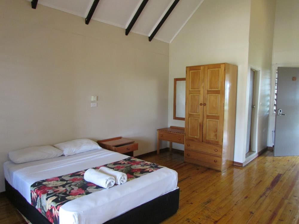 Deluxe Room, Pool View at Wailoaloa Beach Resort Fiji