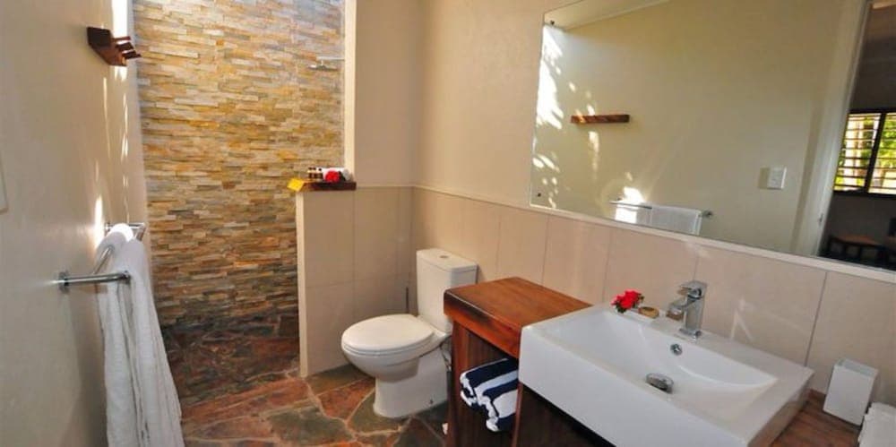 Garden Bungalow at Paradise Cove Resort
