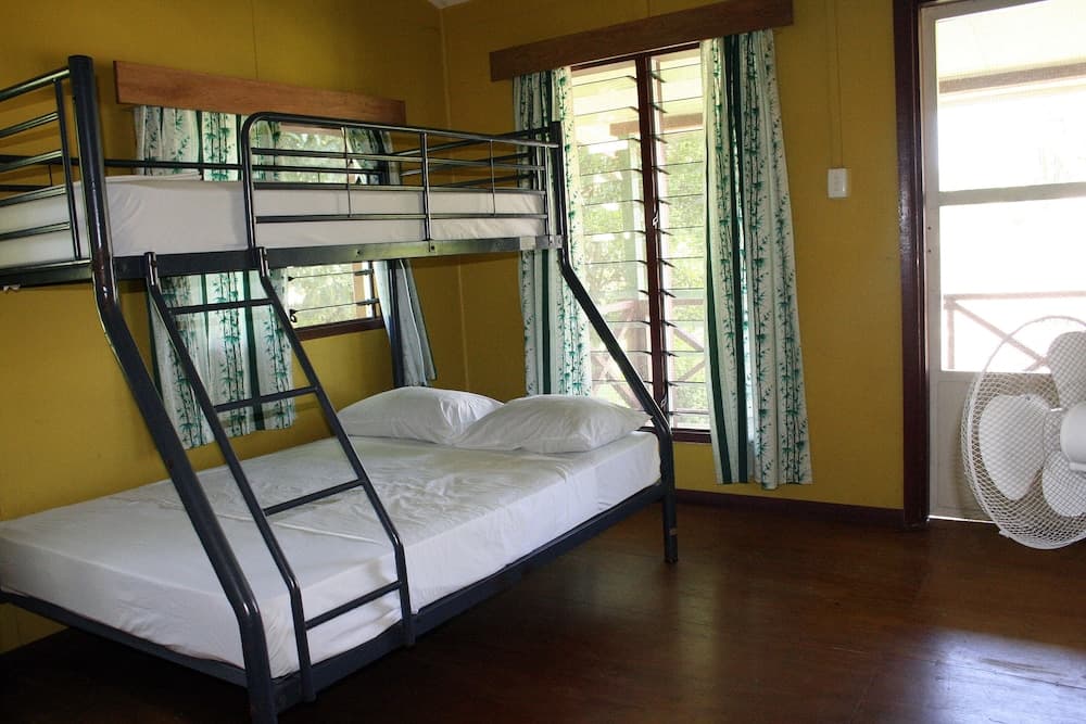 Traditional Triple Room, 1 Bedroom, Terrace, Mountainside at Ratu Kini Backpackers & Dive Resort
