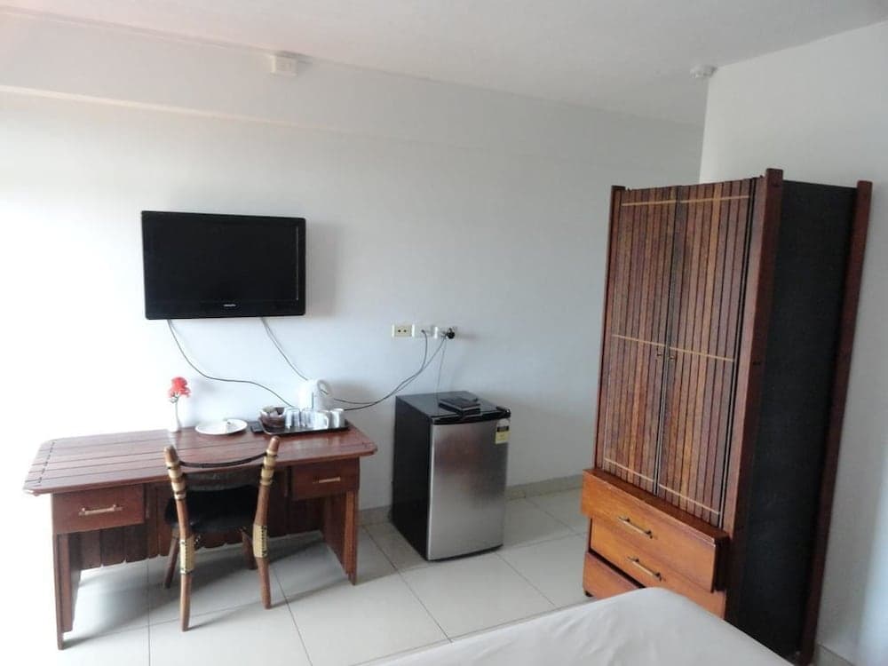 Deluxe Double Room (Pool View) at Wailoaloa Seascape Hotel