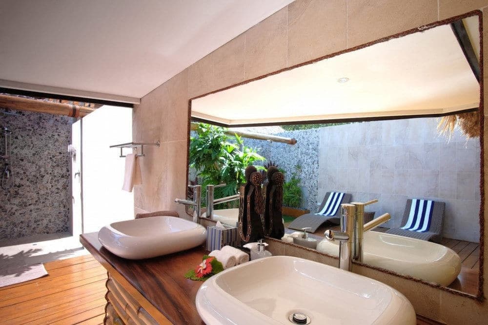 Superior Villa, Jetted Tub (Interconnecting rooms) at Nanuya Island Resort