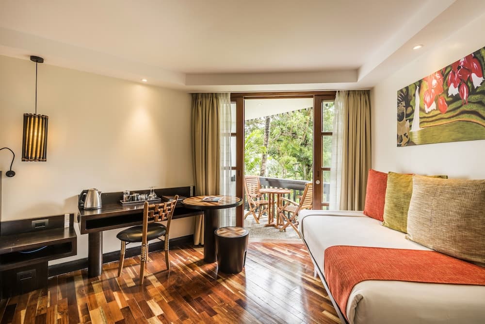 Superior Garden View at Warwick Fiji