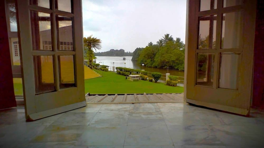 Deluxe Studio Suite at Yatu Lau Lagoon Resort