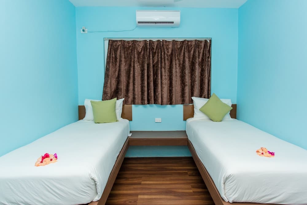 Family Apartment, 2 Bedrooms, Pool Access, Pool View at Blue West Villas