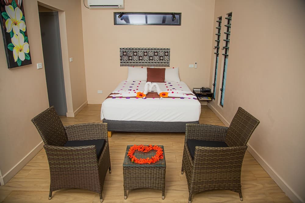 Executive Room With Outdoor Jacuzzi at Seatiki Resort Fiji On the Coast