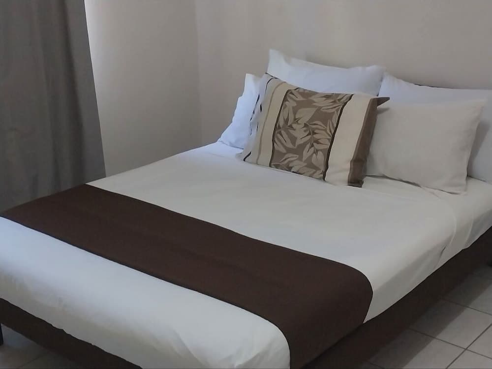 Standard House, 3 Bedrooms at Ben's Fiji Private Accommodation Gateway Escape