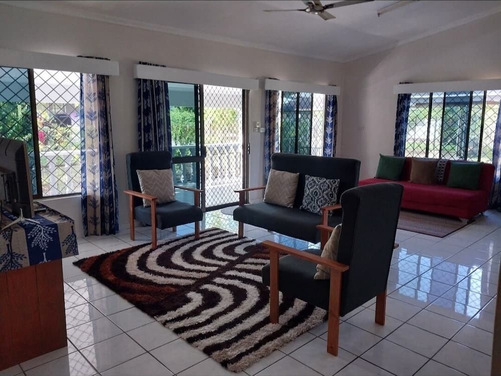 Standard House, 3 Bedrooms at Ben's Fiji Private Accommodation Gateway Escape