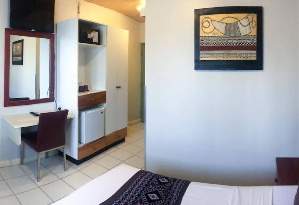 Standard Double or Twin Room, 1 Double or 2 Twin Beds, Ensuite, Corner at Smugglers Cove Beach Resort and Hotel