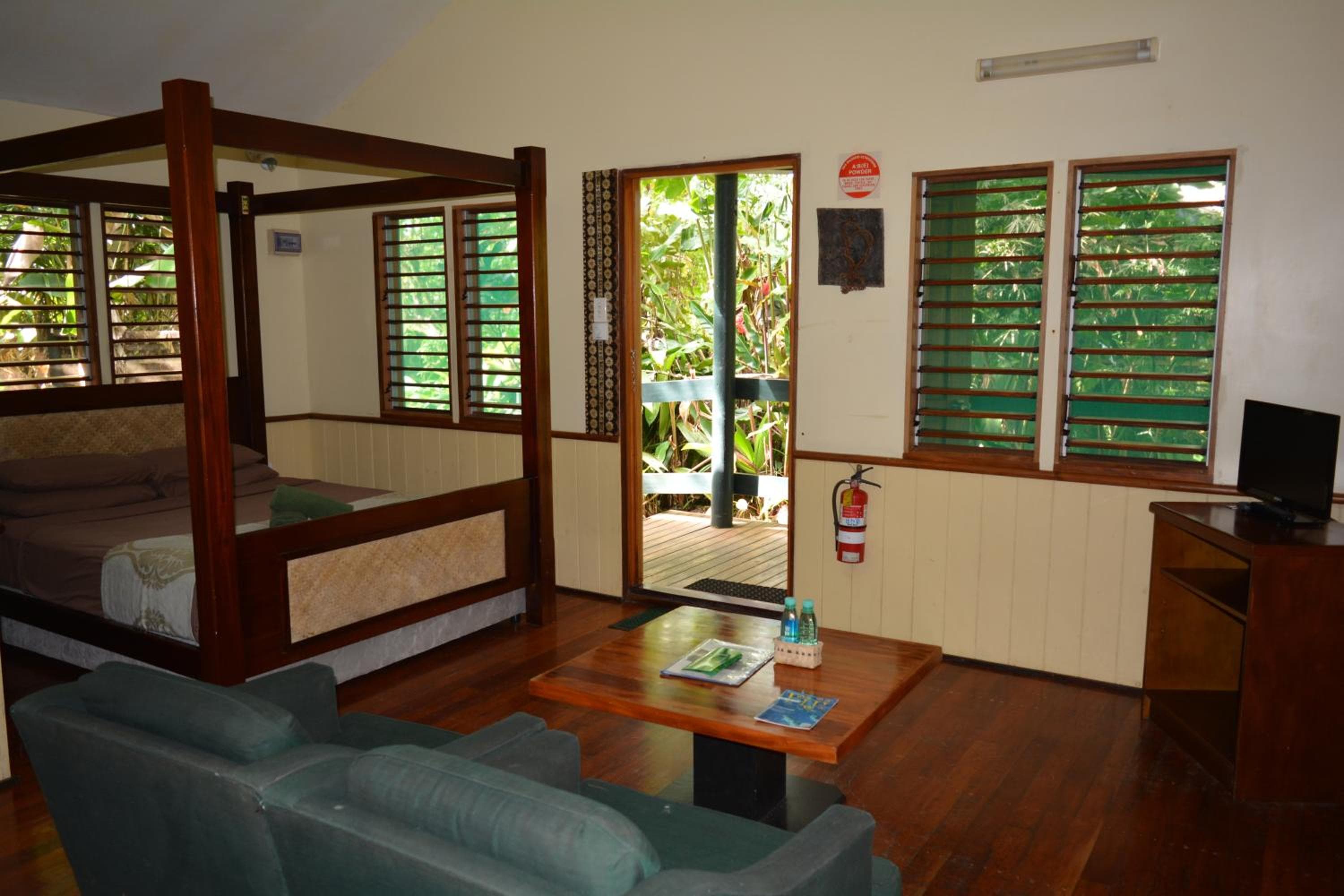 Queen Bure with Forest View at Rainforest Eco Lodge