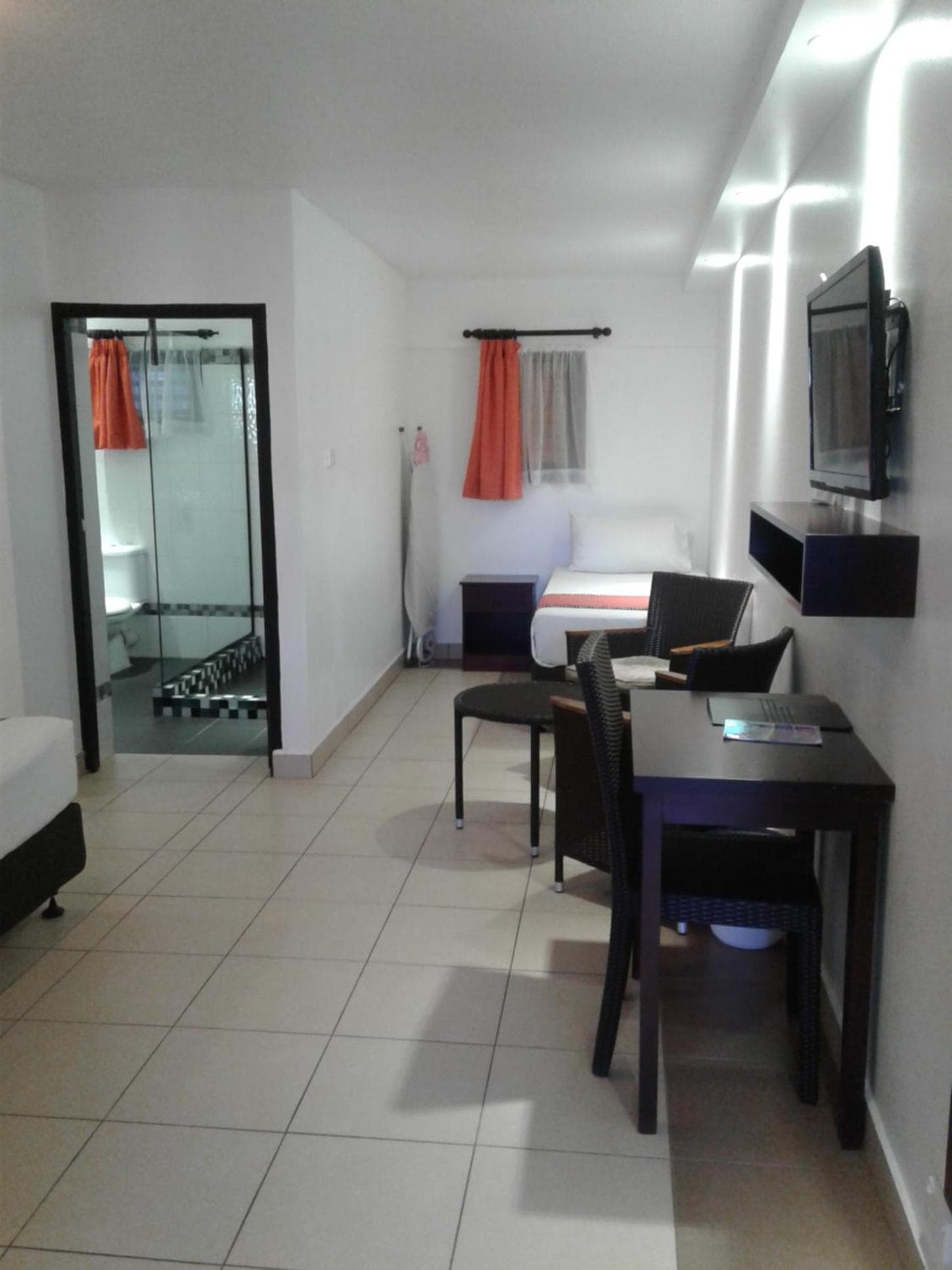 Deluxe Double Room at Suva Motor Inn