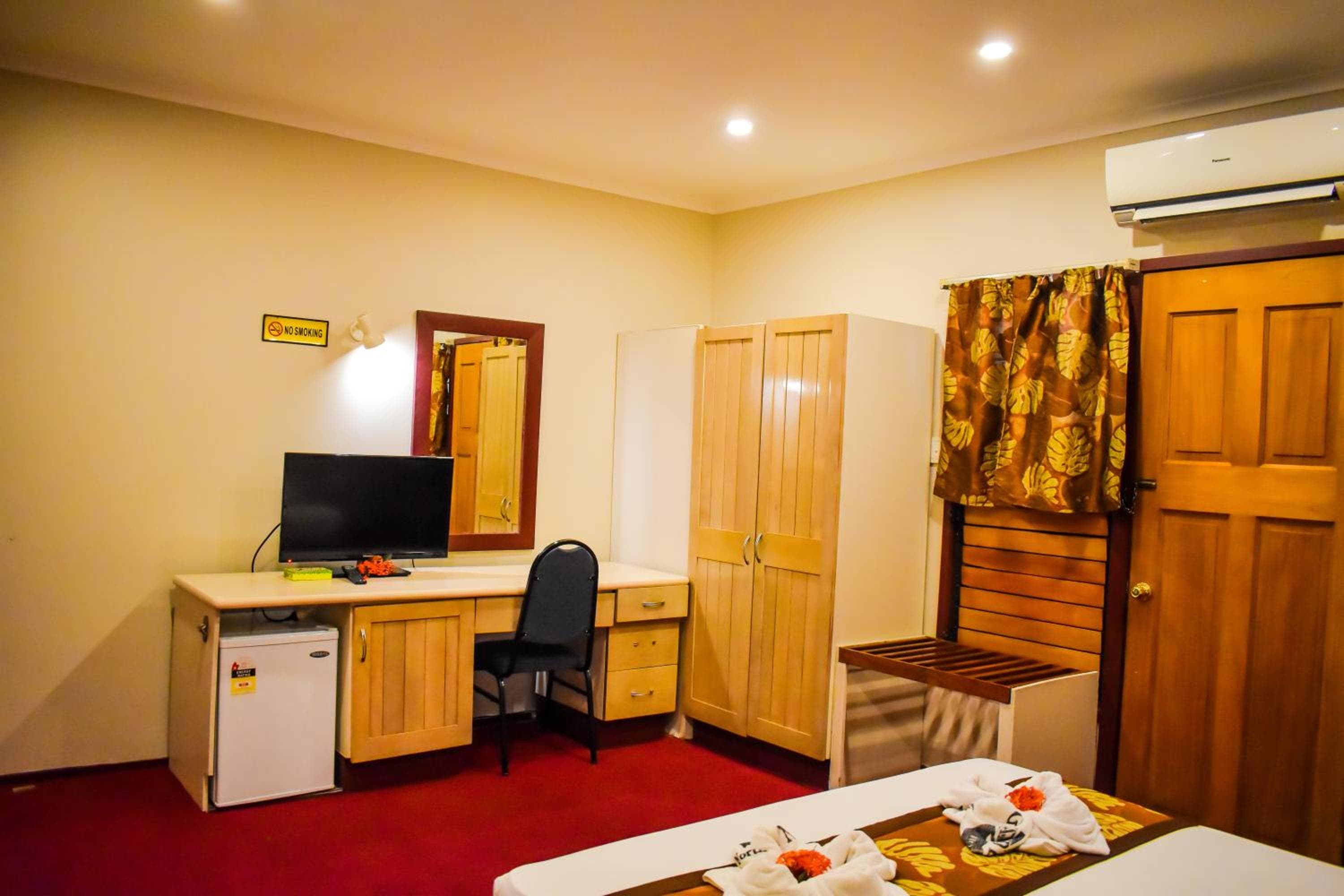 Queen Room with Balcony at Grand Eastern Hotel