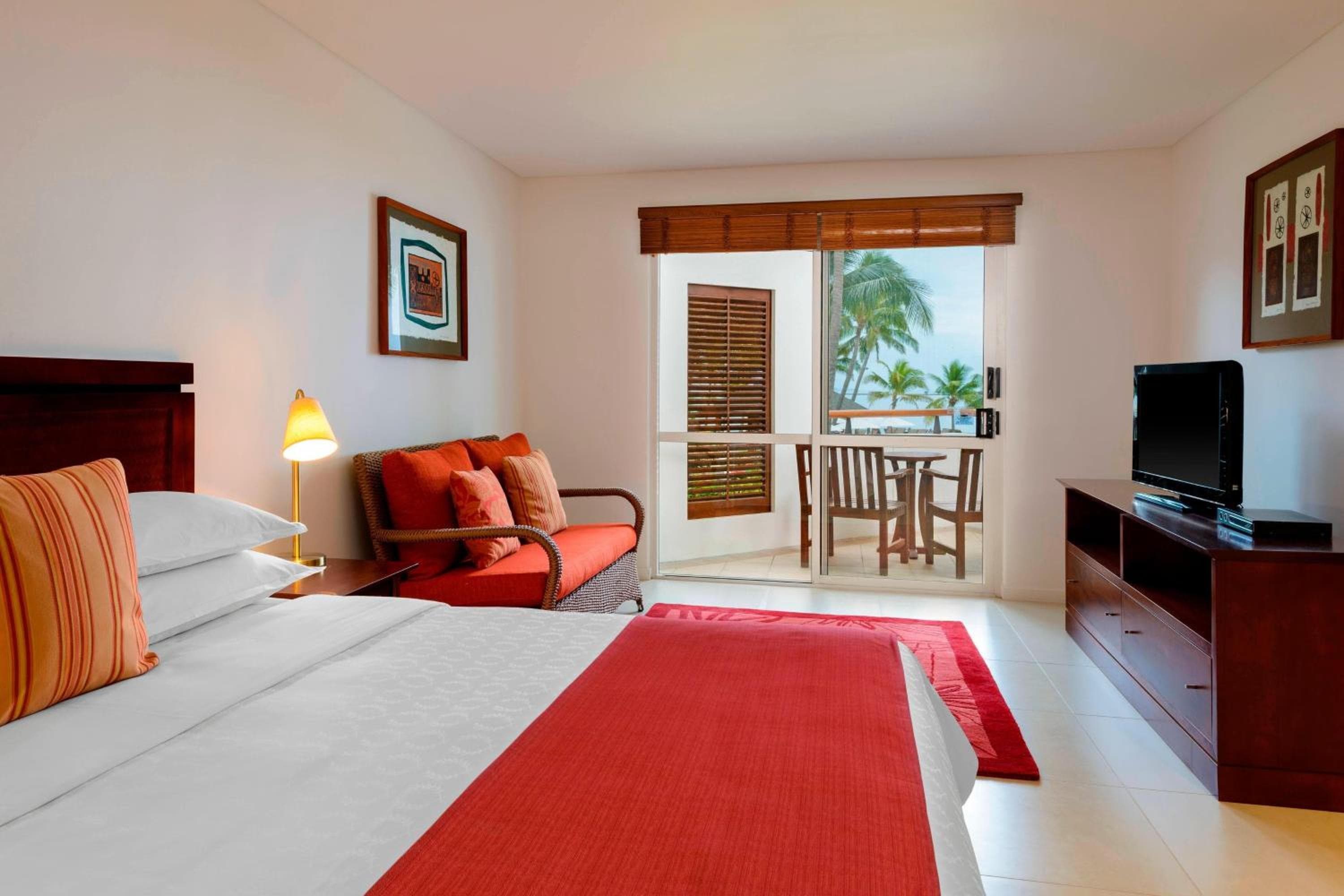 Ocean Front, 3 Bedroom Villa at Sheraton Denarau Villas