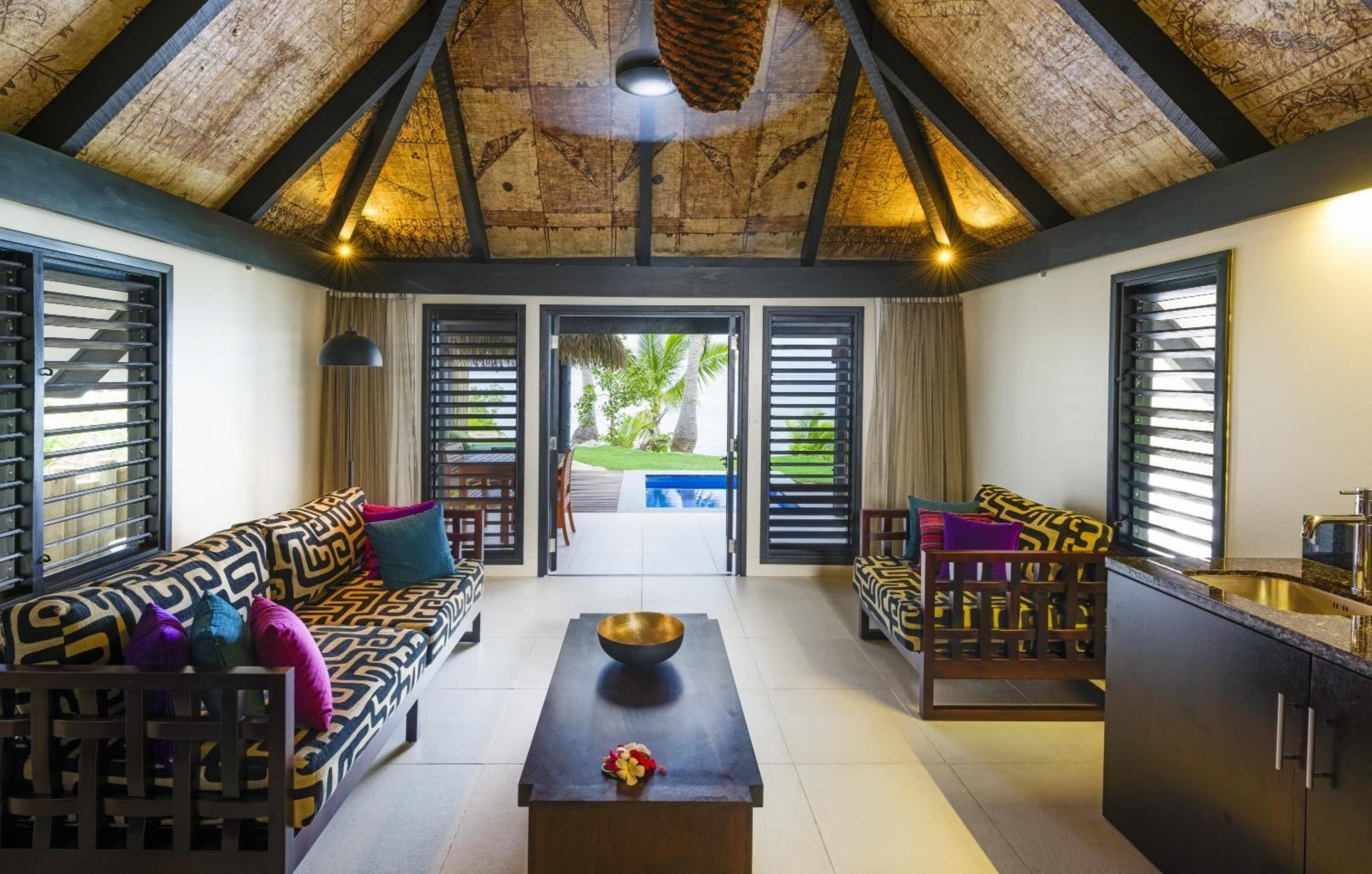 Bungalow with Ocean View - Beach Front Bure at Matamanoa Island Resort