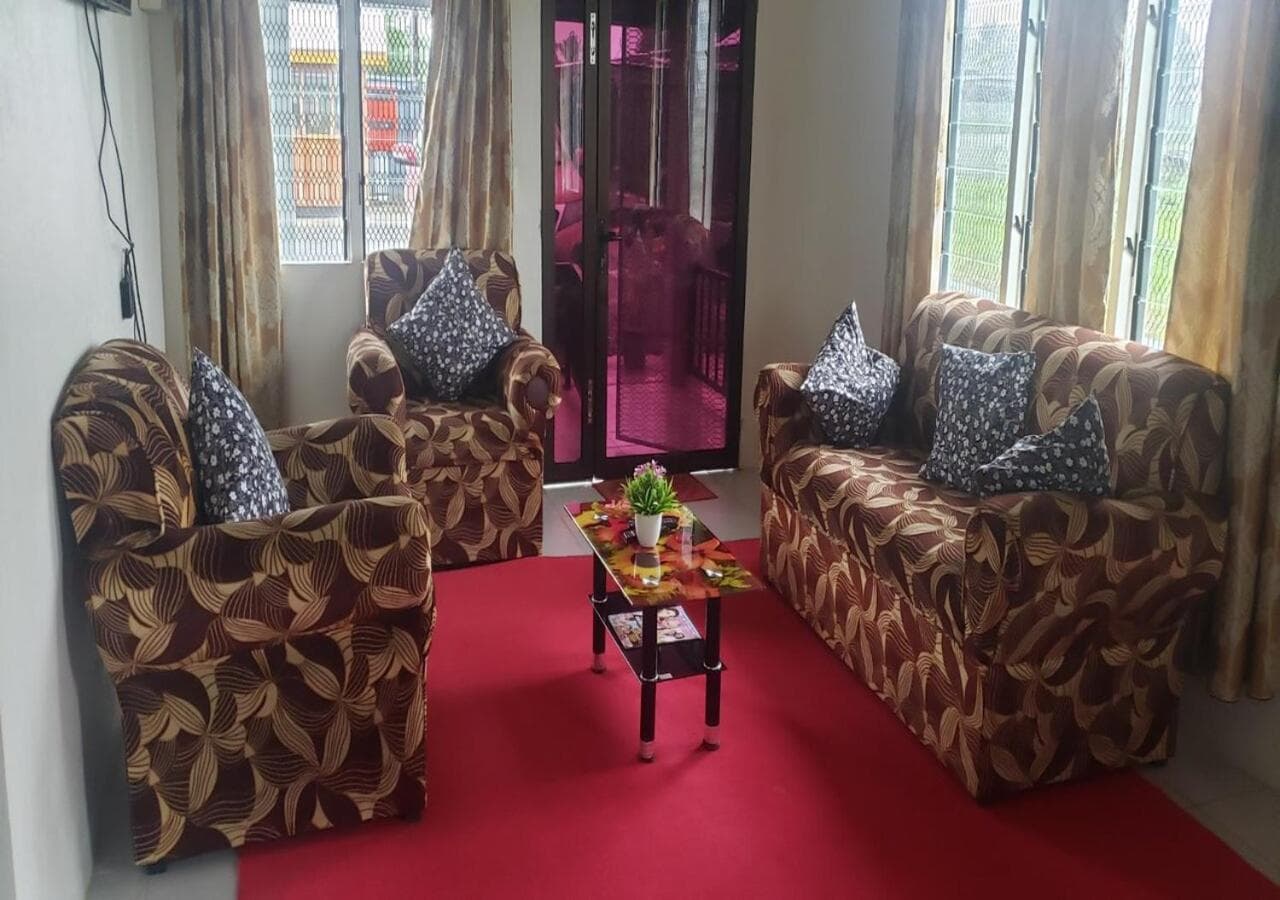 Three-Bedroom Apartment at Mohans Apartments