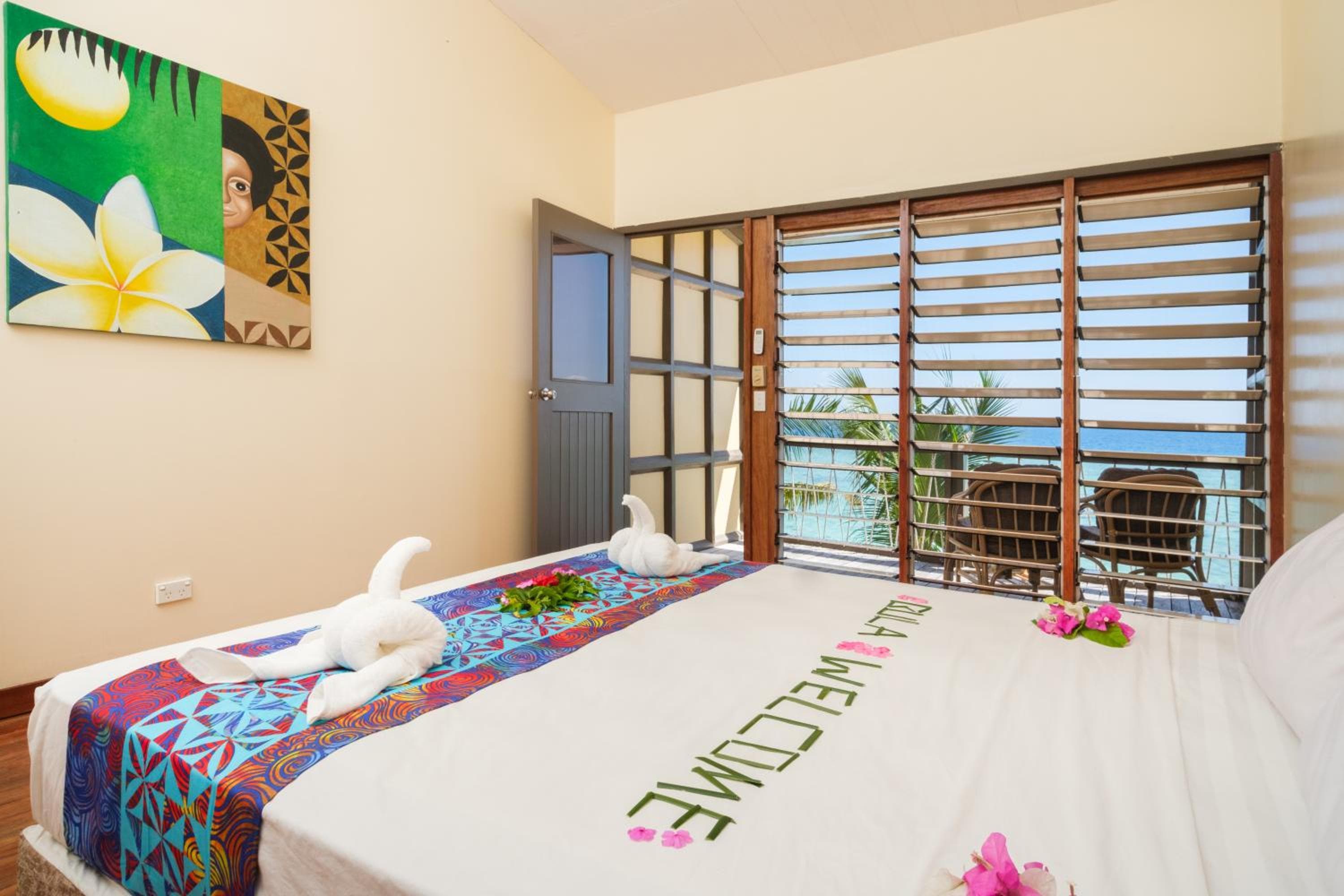 Ocean View King Room at Beachcomber Island Resort