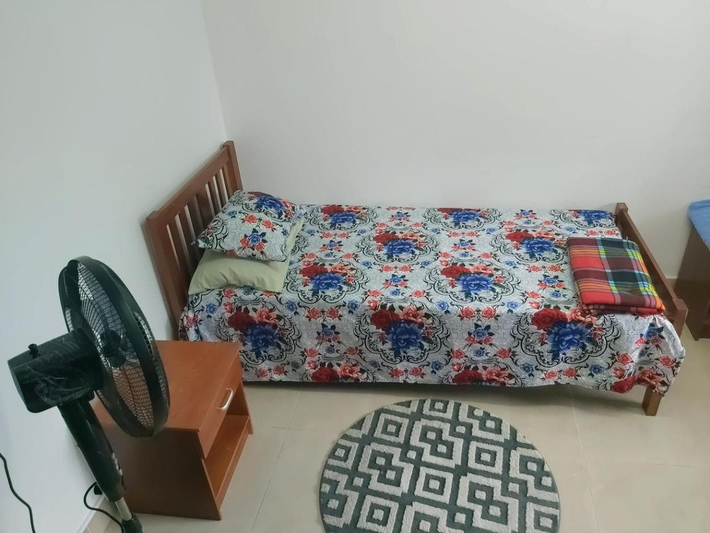 Budget Single Room at Barrett Accommodation Budget Rooms