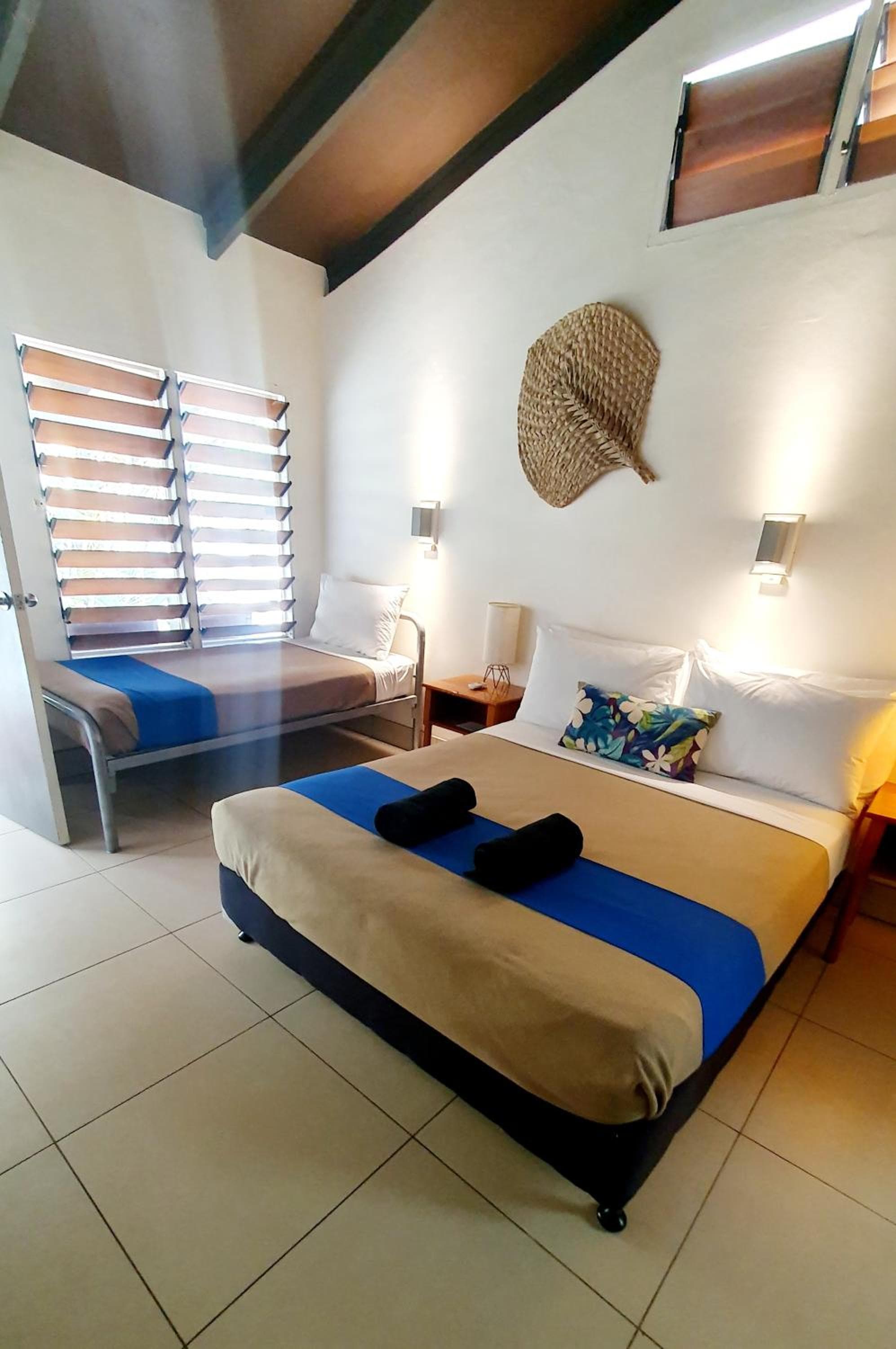 Family Room With Mountain View at Oasis Palms Hotel