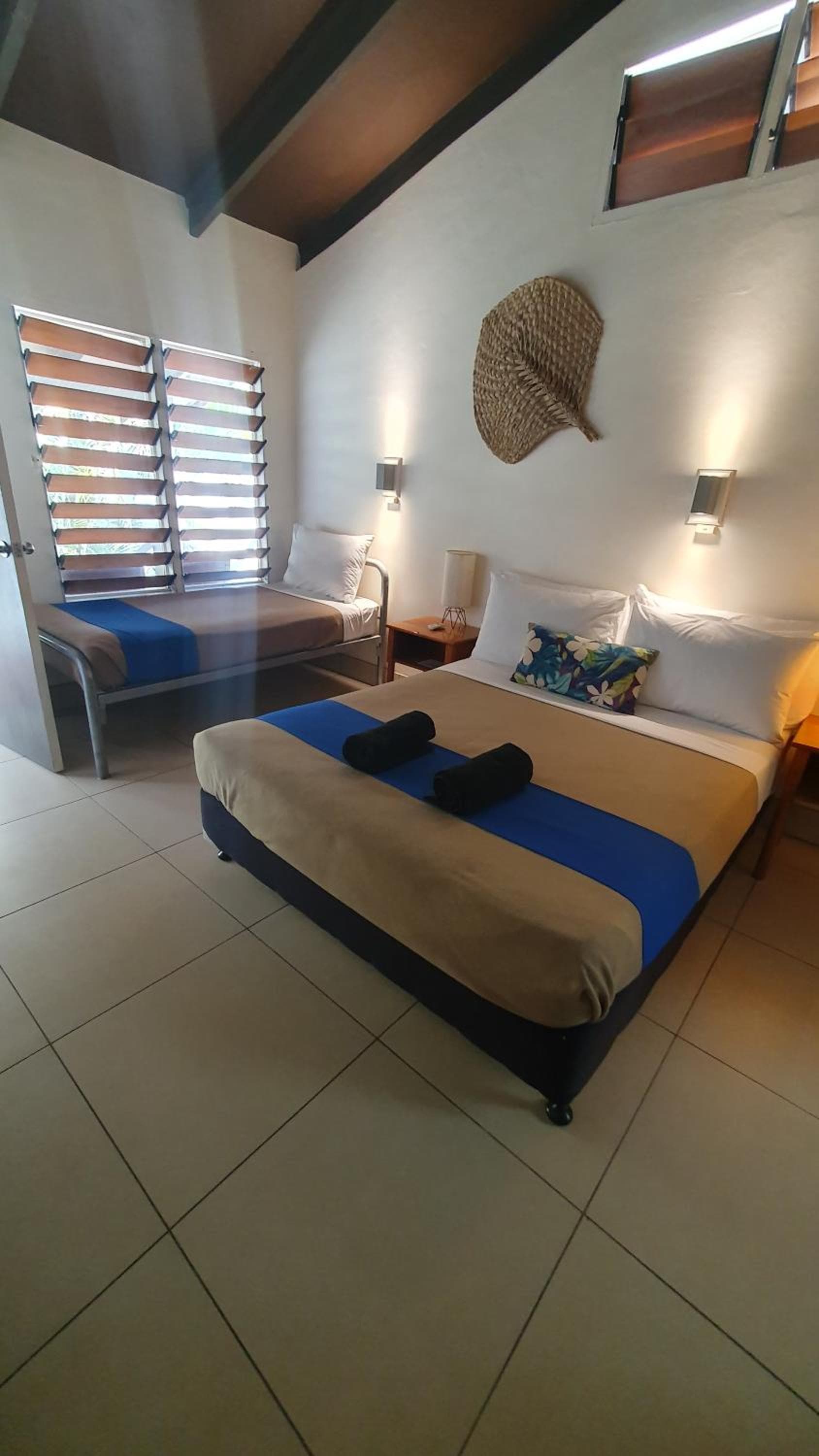Family Room With Mountain View at Oasis Palms Hotel
