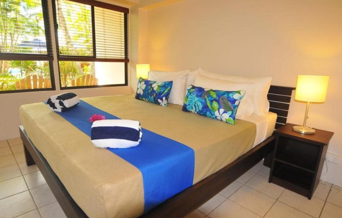 King Room With Pool View at Oasis Palms Hotel