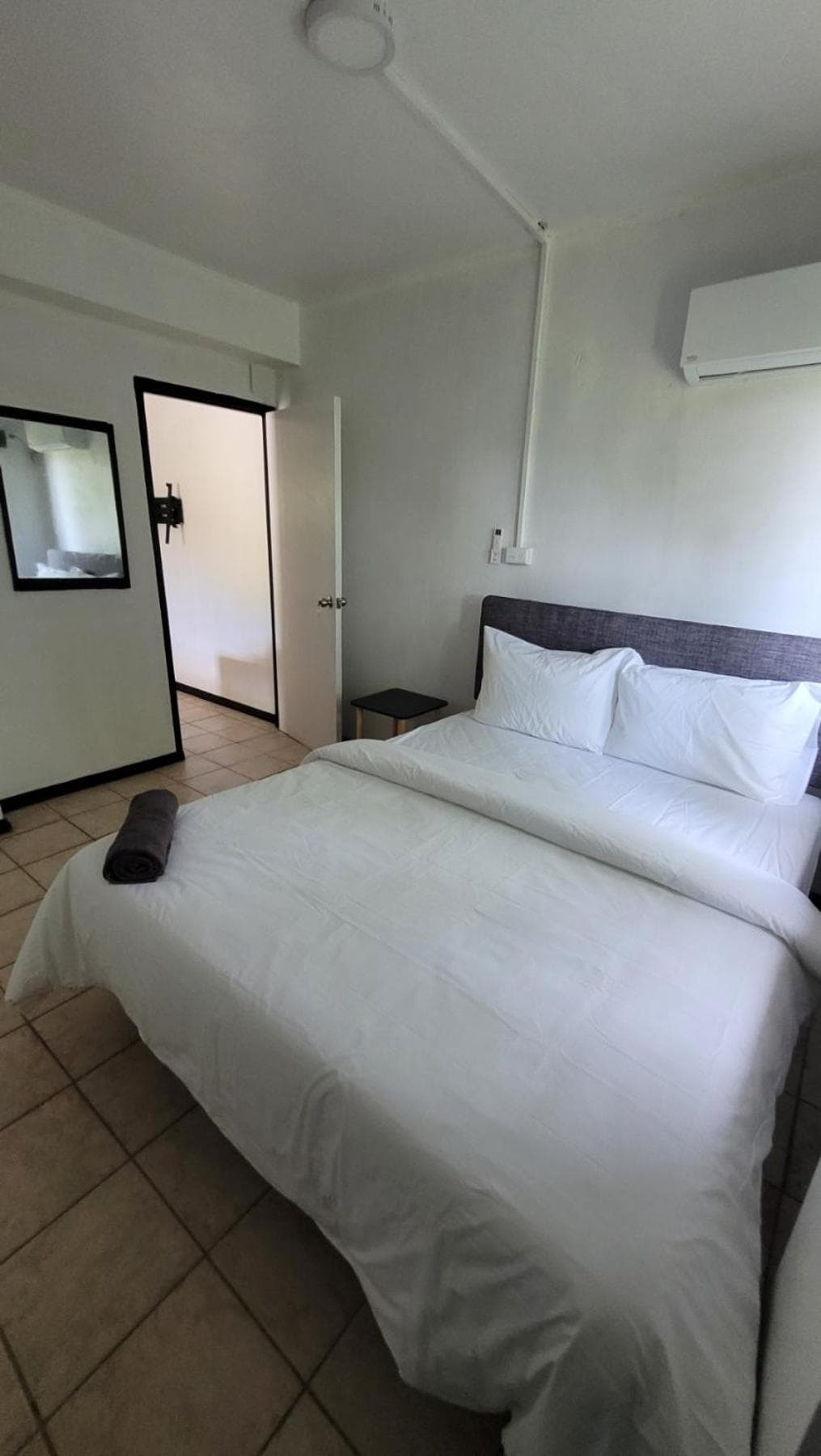 Deluxe Queen Room at Nomads Nest