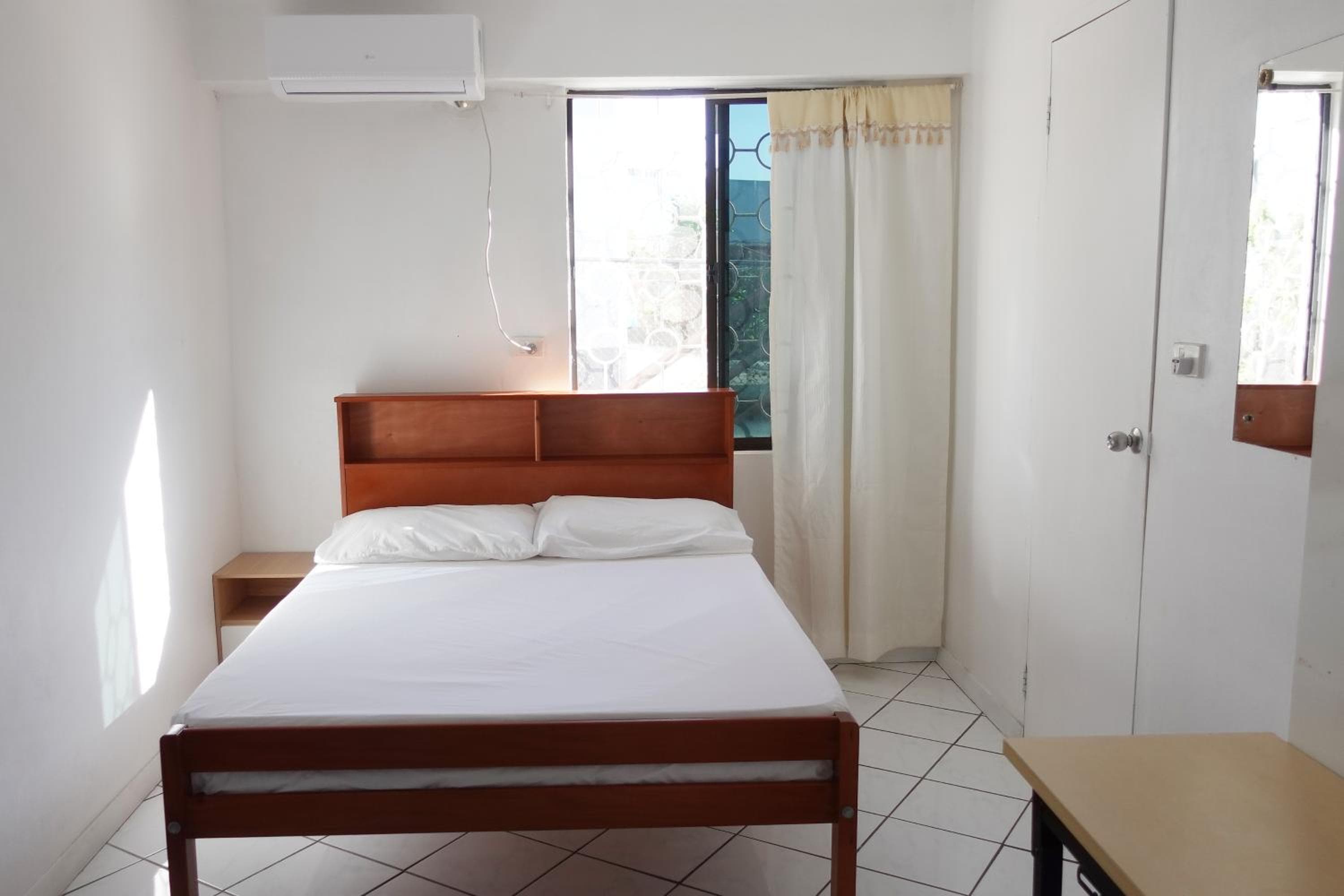 Double Room With Private Bathroom at Nadi Bethel Homestay