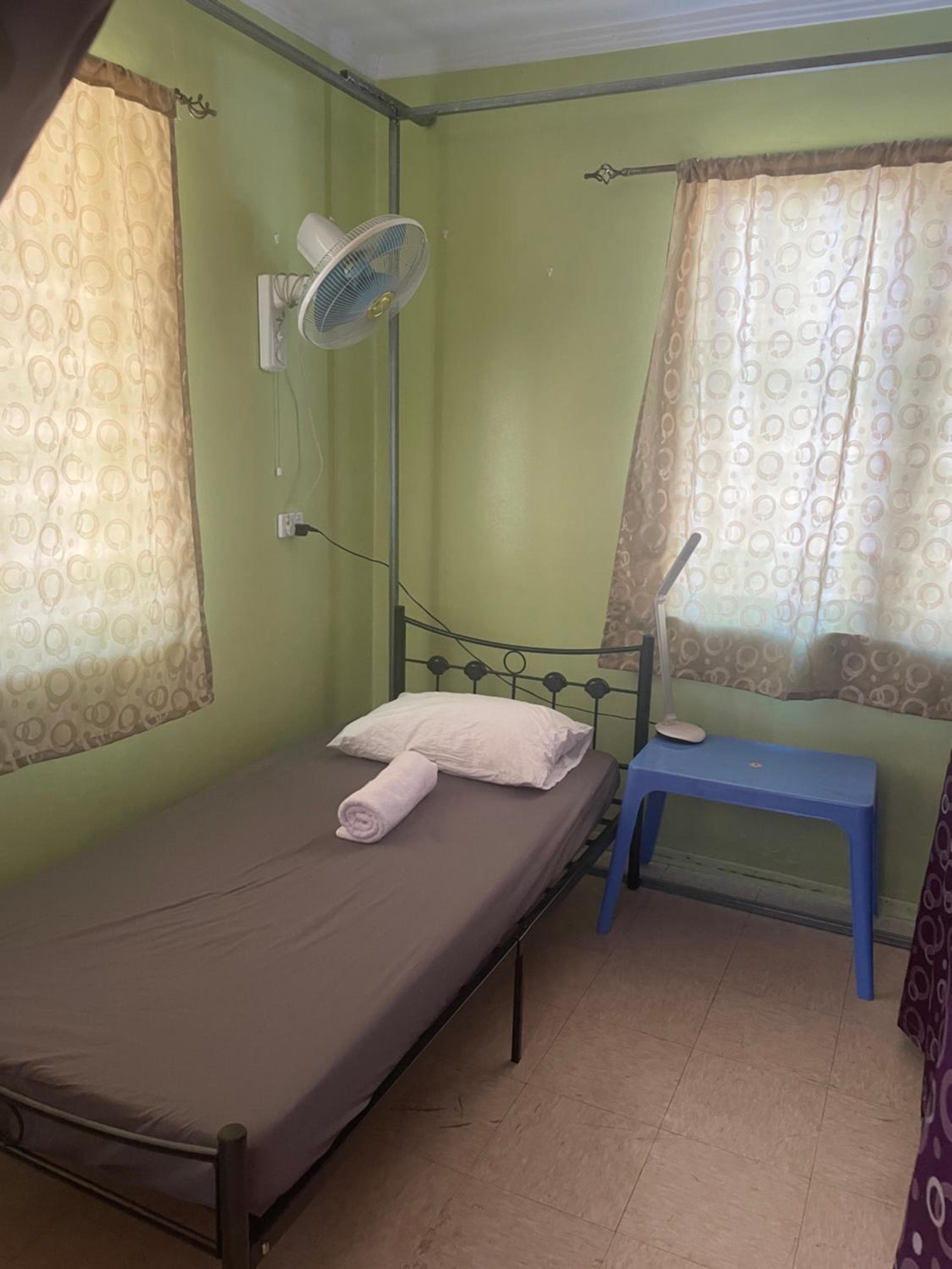 Single Bed In Dormitory Room at Nice rooms near Airport