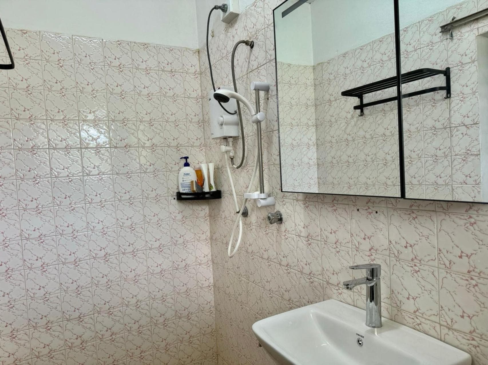 One-Bedroom Apartment at Nadi Town Second Floor Independent Master Bedroom