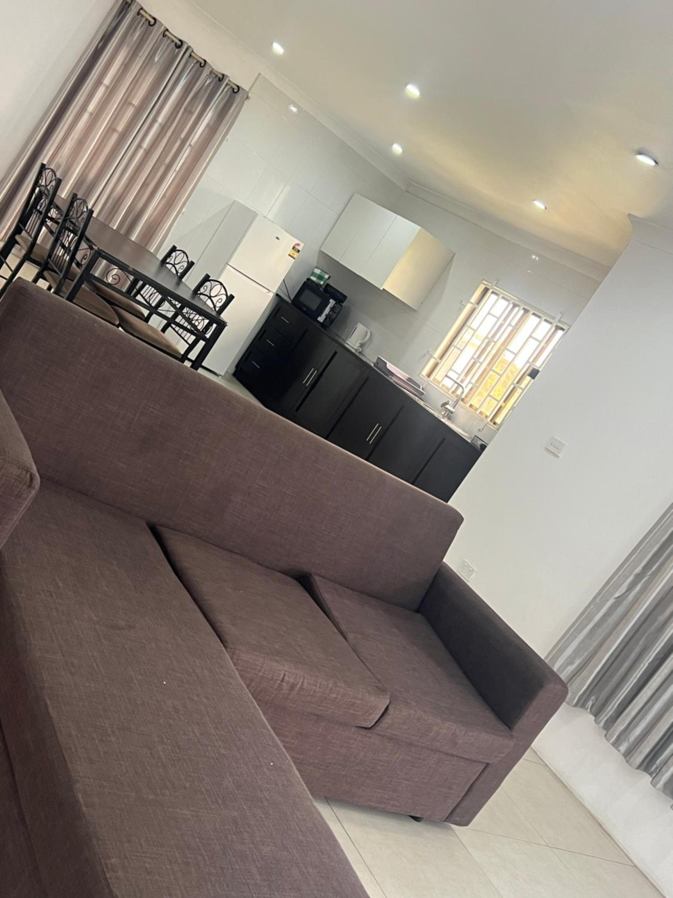 One-Bedroom Apartment at Oxfrd Apartment 1Bedroom