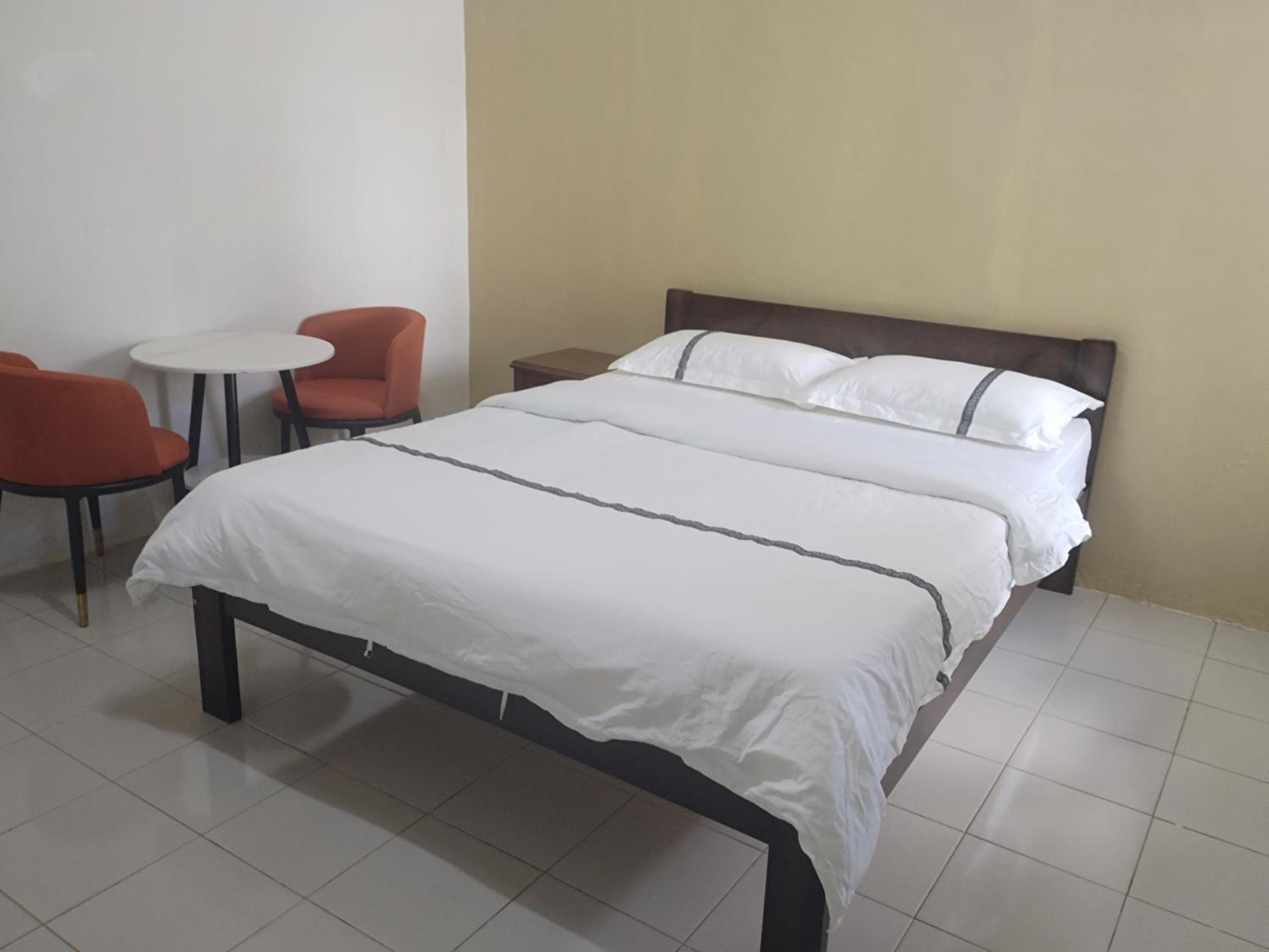 Single Room at Airport Sky View Suites