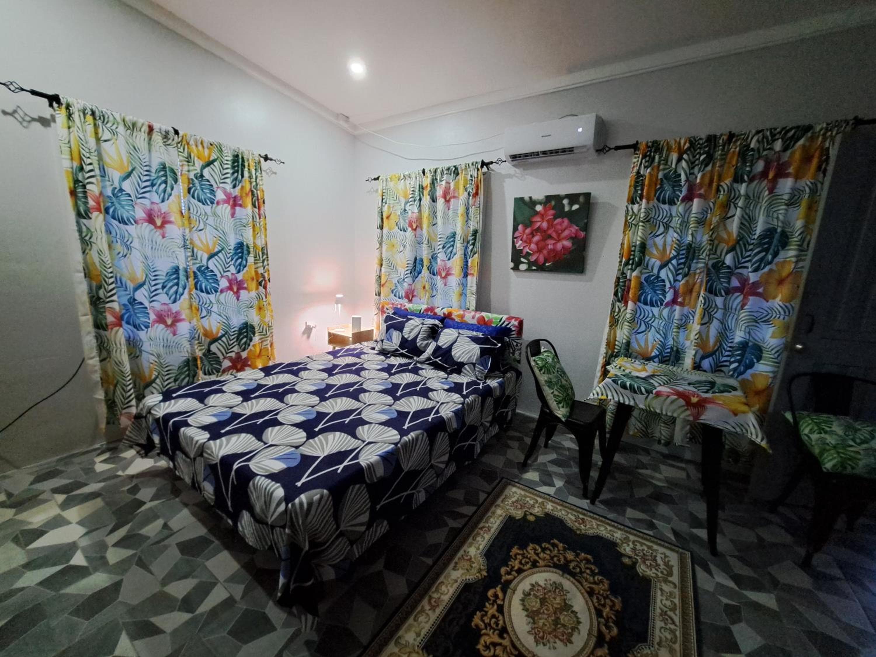 Deluxe Queen Room at Tropical Almond Haven