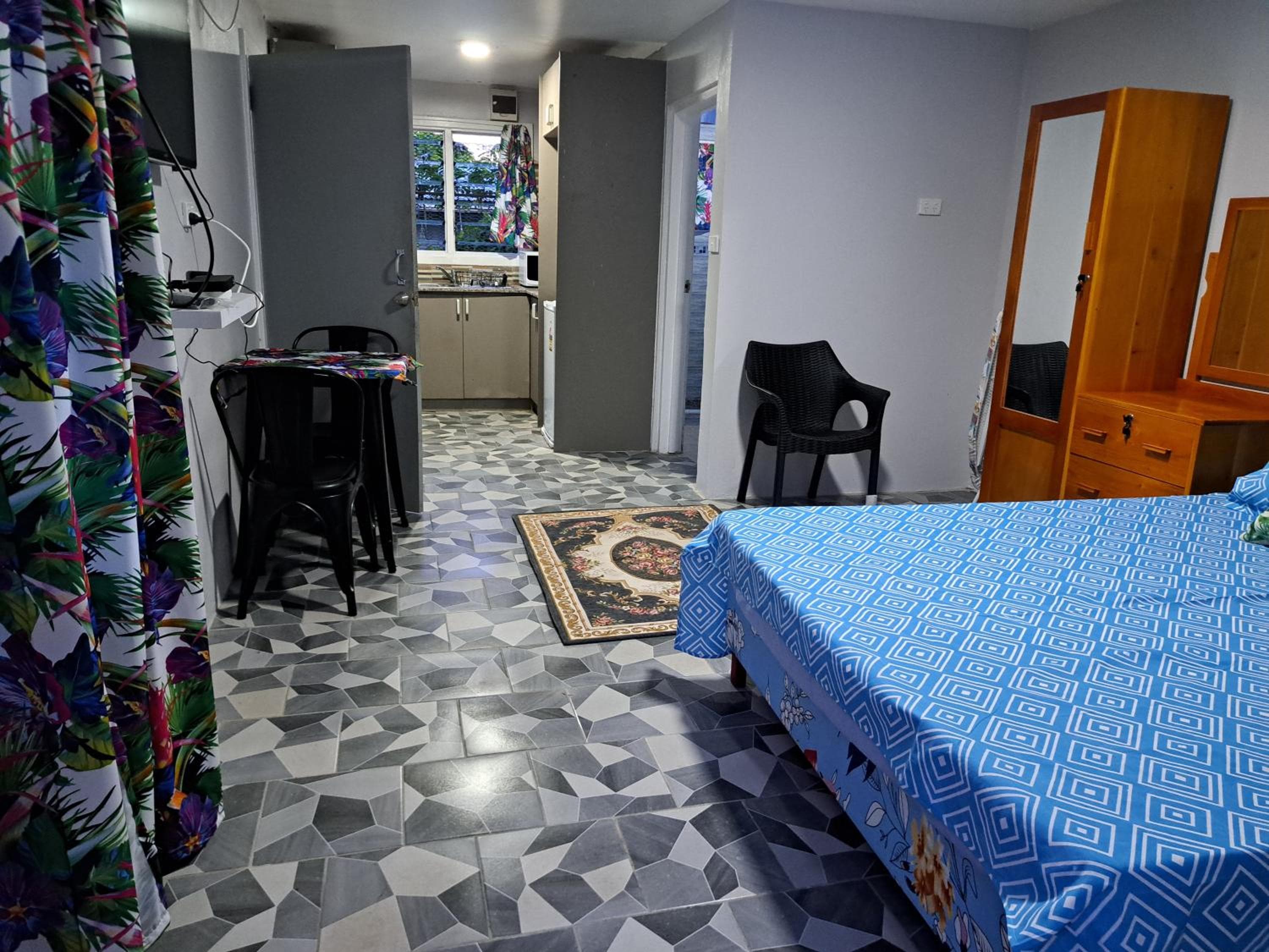 Deluxe Queen Room at Tropical Almond Haven
