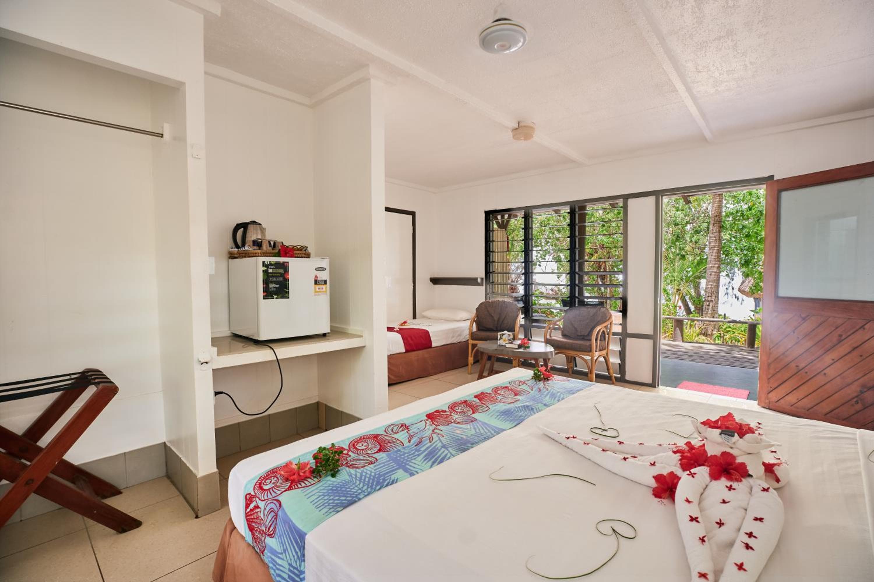 Oceanview Family Bure at Beachcomber Island Resort