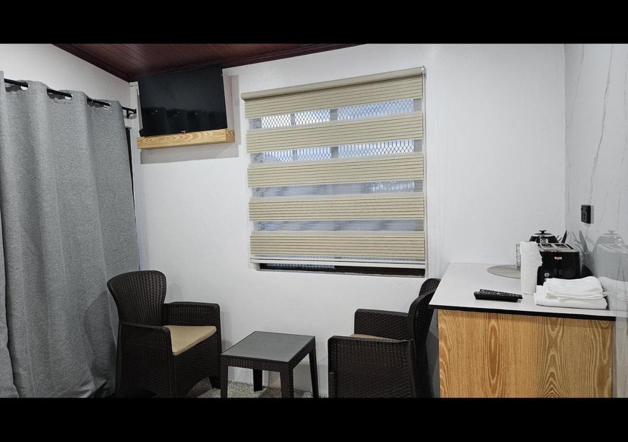 Superior Queen Room at Mohans Apartments