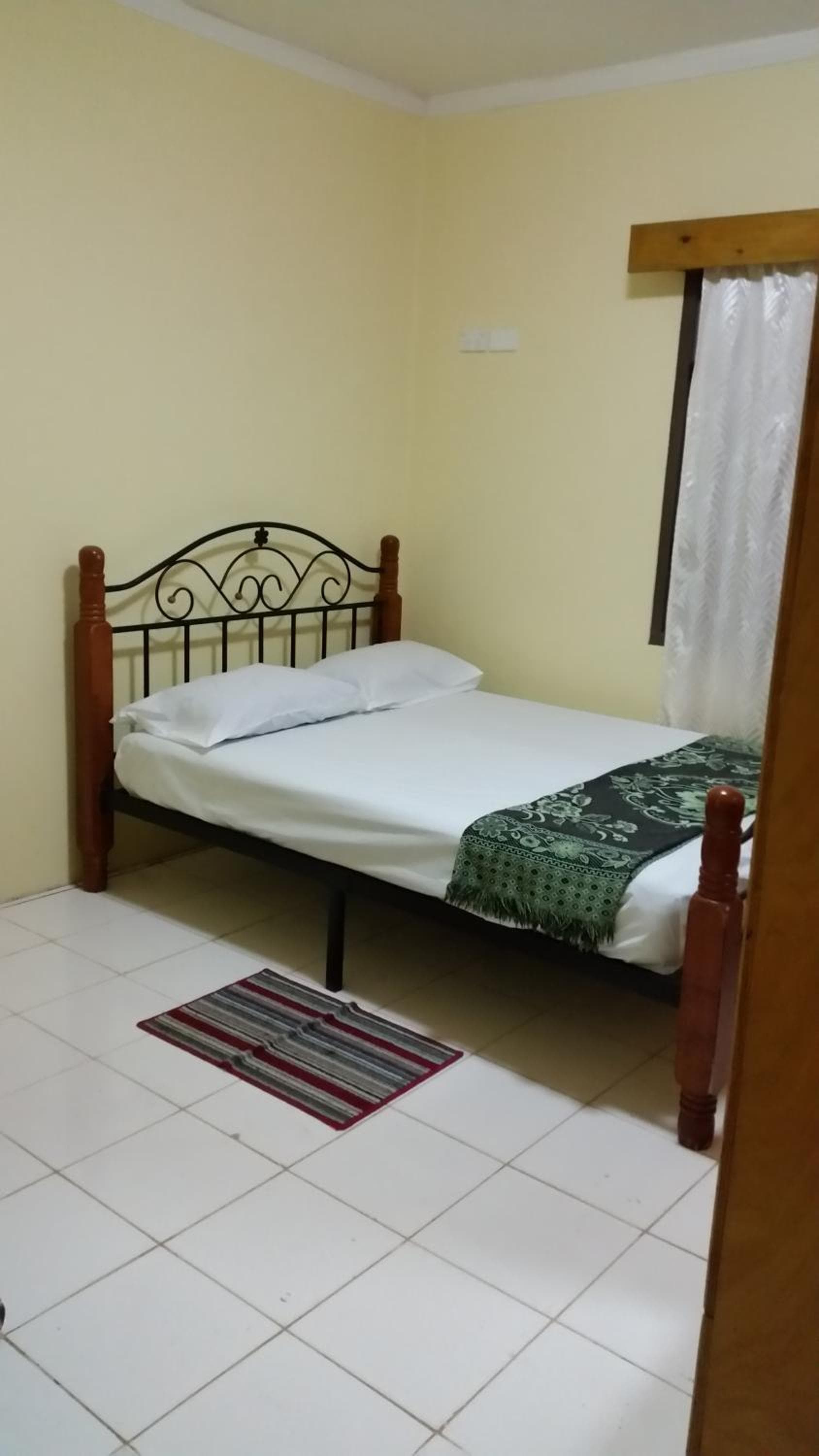 Double or Twin Room with Shared Bathroom at Westfield Homestay Fiji