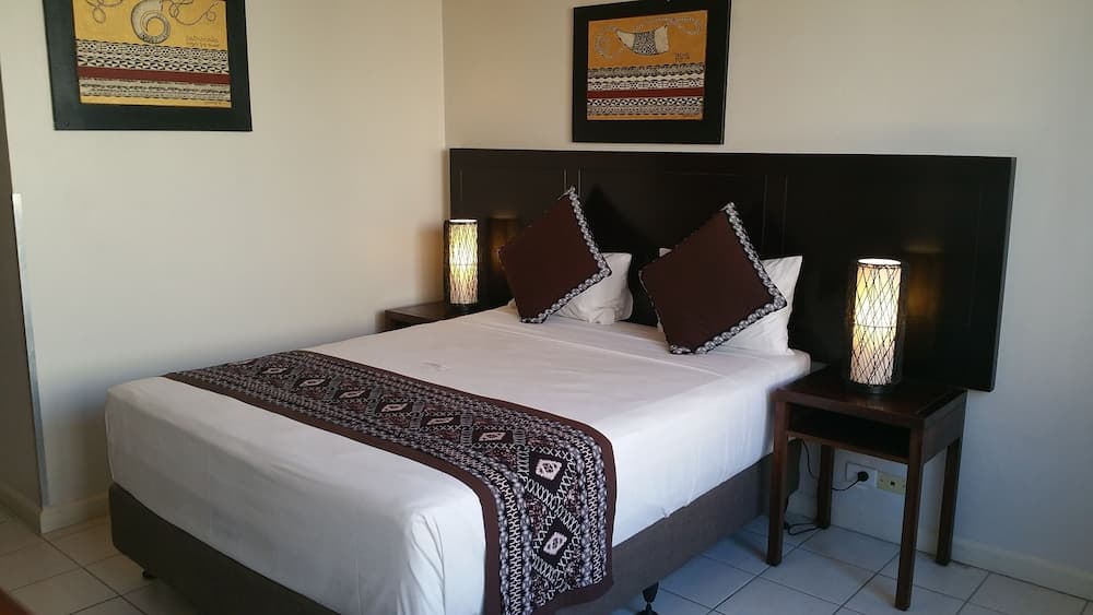 Standard Double or Twin Room, 1 Double or 2 Twin Beds, Ensuite, Corner at Smugglers Cove Beach Resort and Hotel