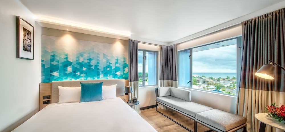 Executive Queen Room at Tanoa Plaza Suva
