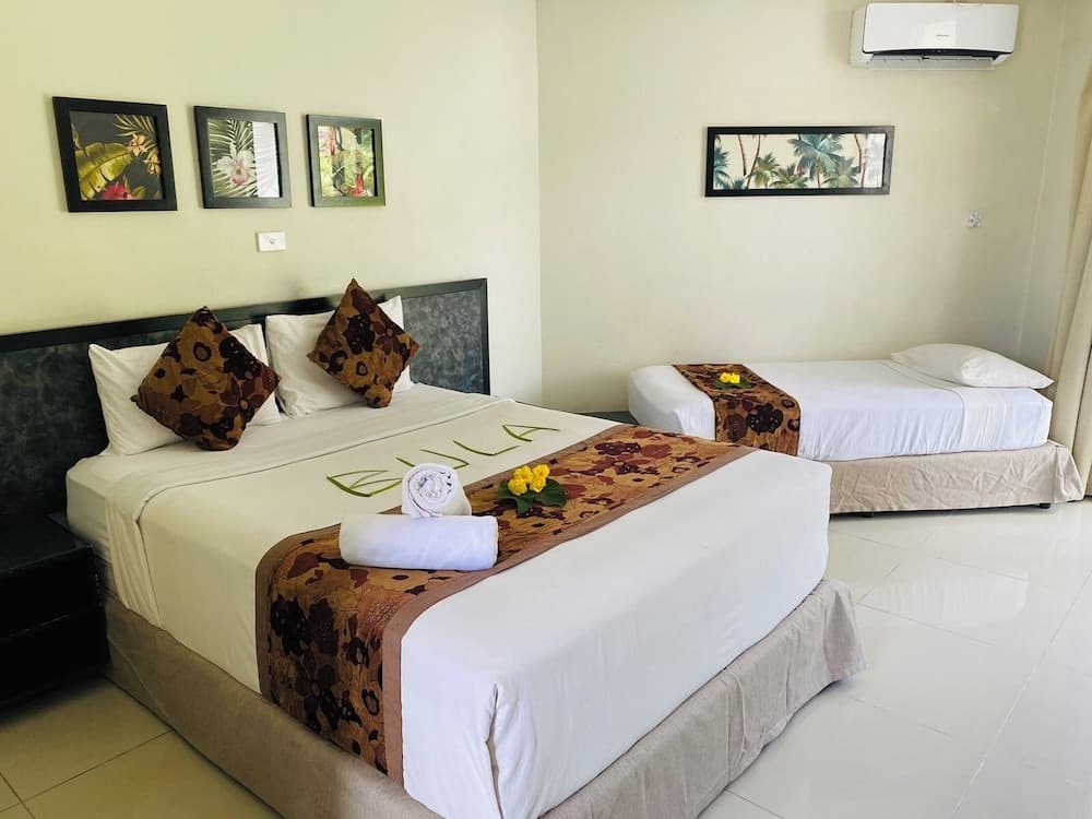 Standard Room, Garden View at Hotel Oasis