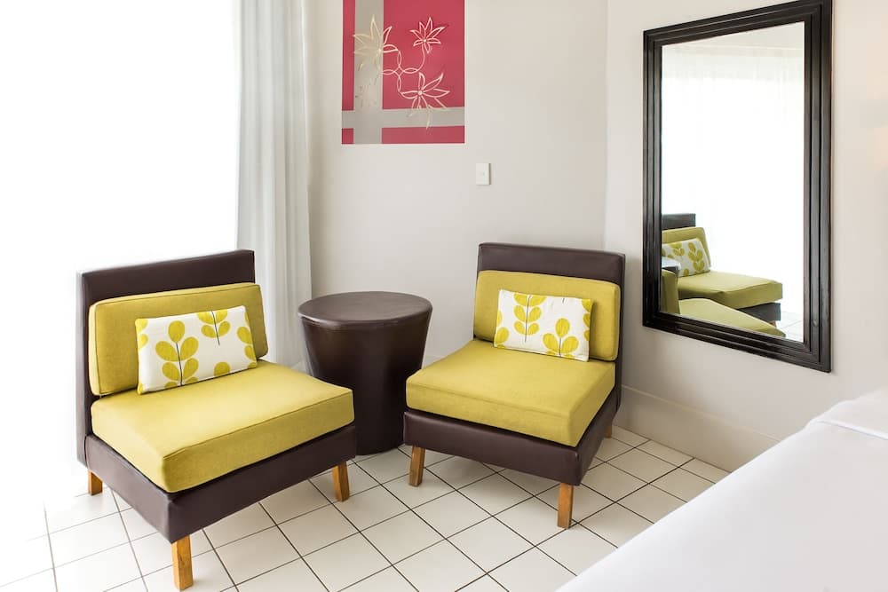 Deluxe Room, 1 King Bed at Mercure Nadi