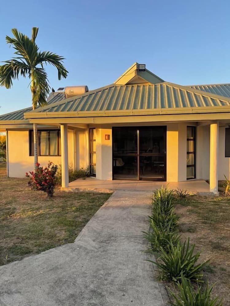 Deluxe Single Room at Bayview Cove Villas