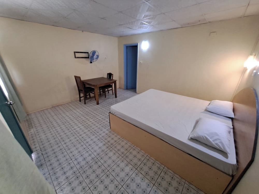 Standard Room With Fan at Fun World Plaza Hotel