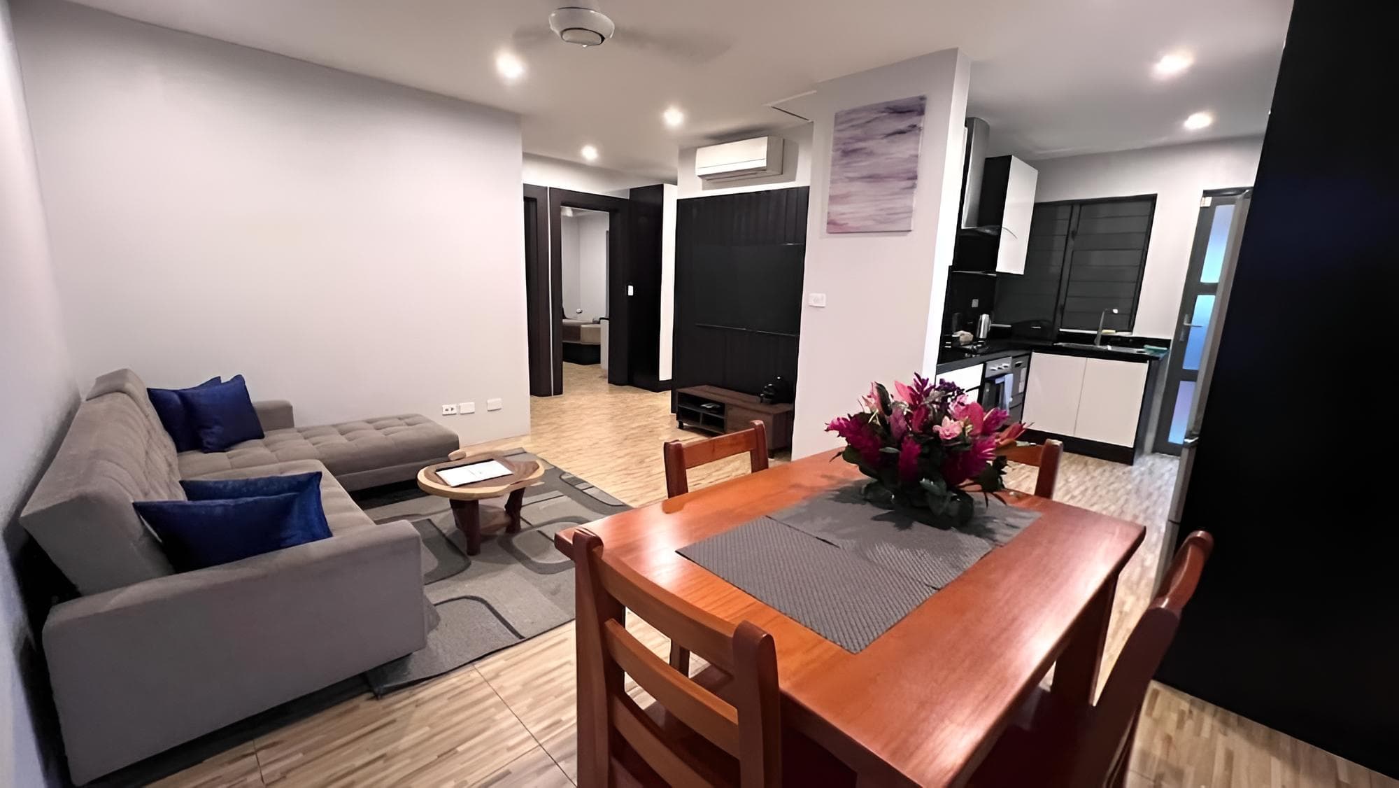 Deluxe Apartment at Greystone Apartments