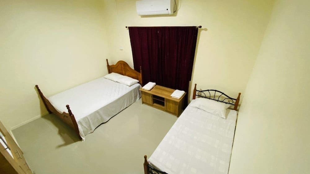 Basic Apartment, 2 Bedrooms at Fox Homestay