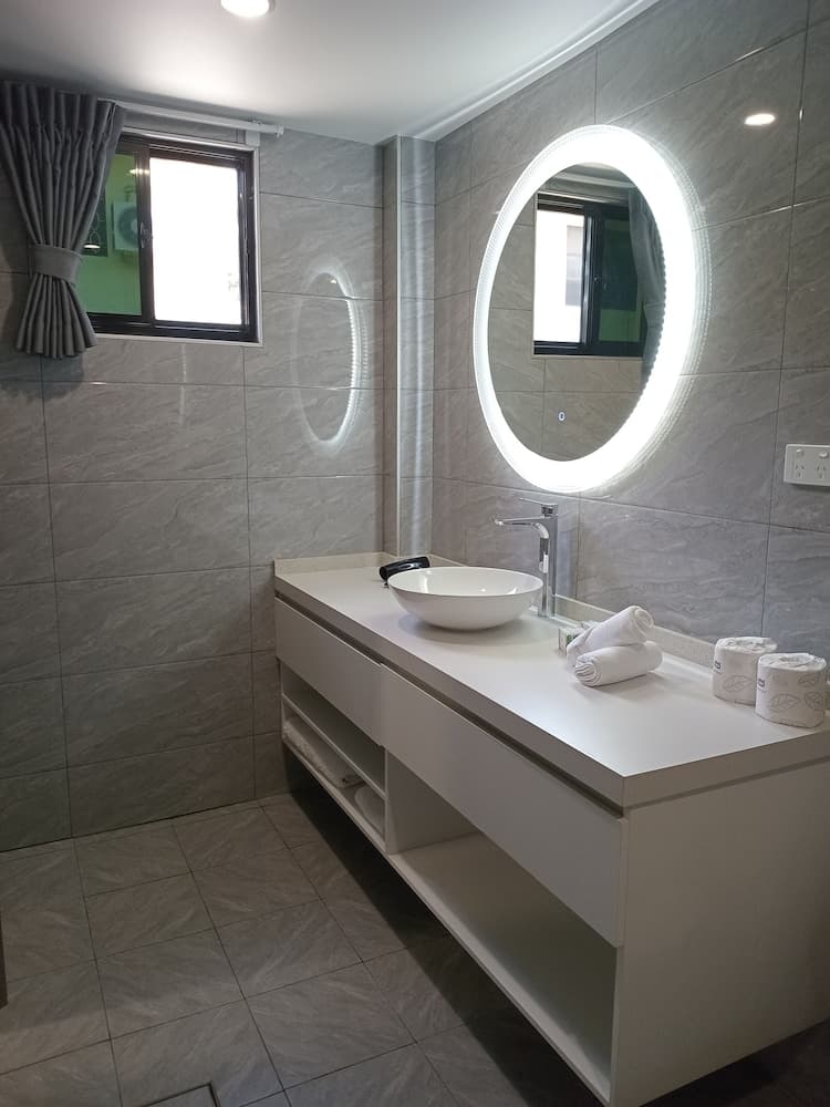 Executive Suite, 1 Bedroom, Poolside at Hibiscus Suites And Residences