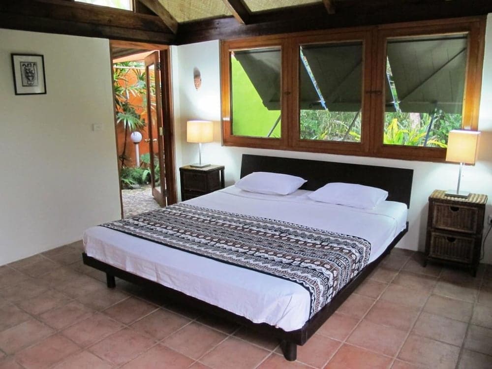 Garden Huts - Double Bed Only at The Beachouse