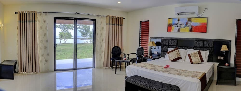 Garden View King Bed at Nila Beach Resort