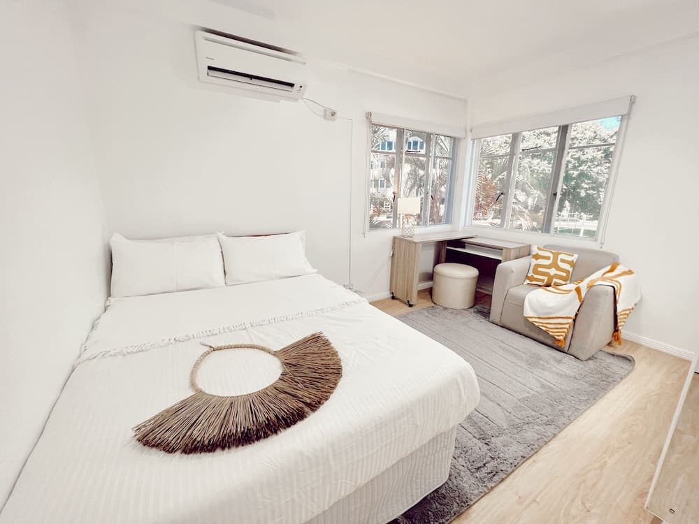Business Apartment at Gladstone Apartments