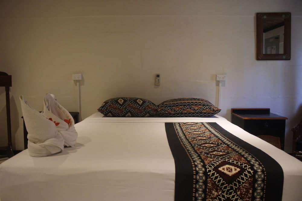 Aircon Private Deluxe Room at Bamboo Backpackers