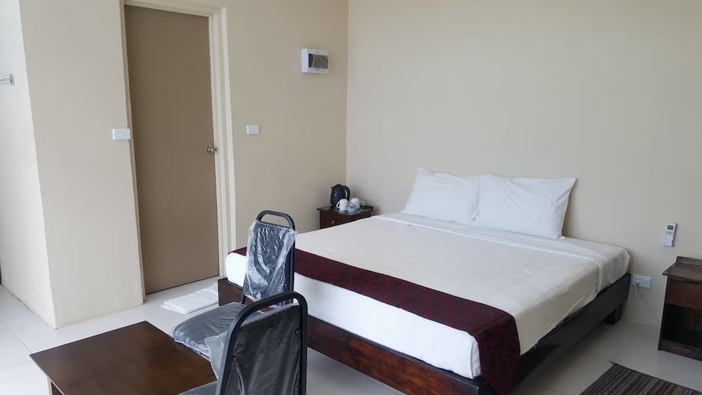 King Suite With Seaview at Bay View Barbers Lodge